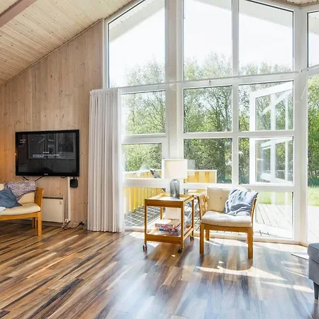 8 Person Holiday In Fan Holiday home